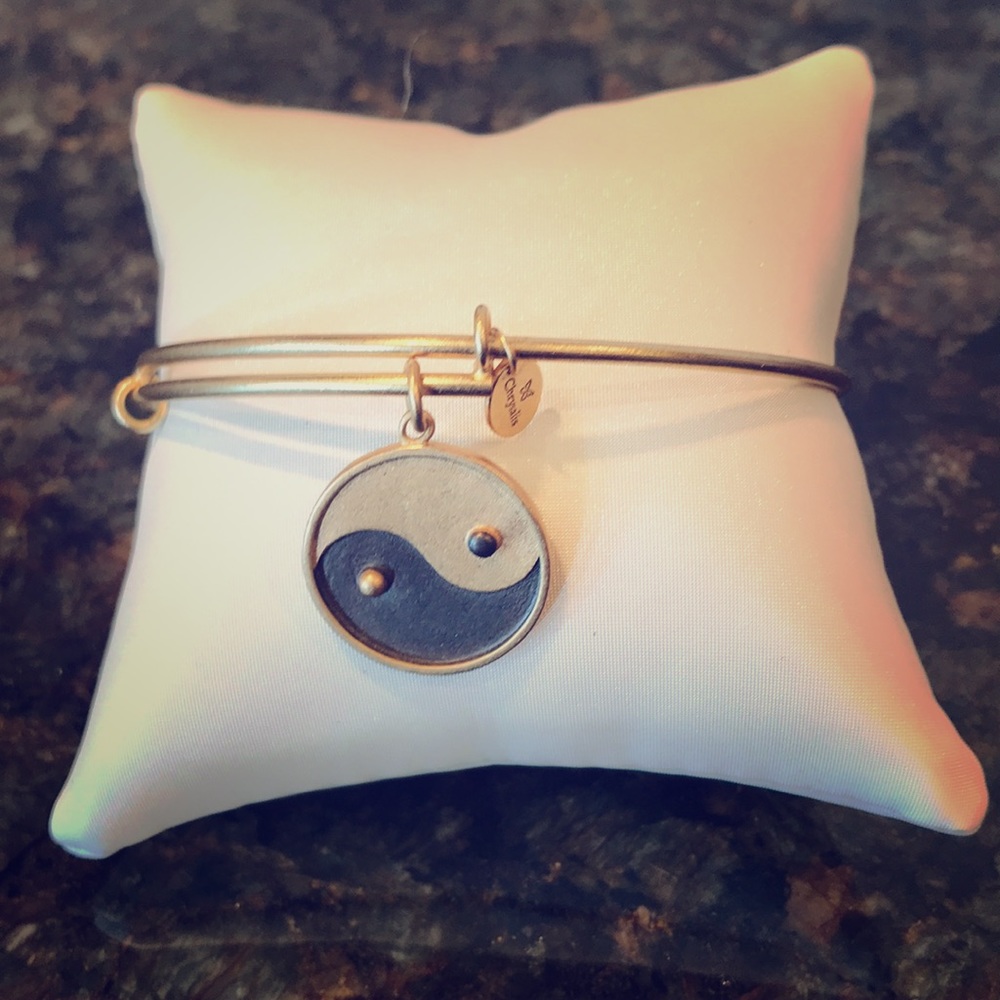 Chrysalis Bangle